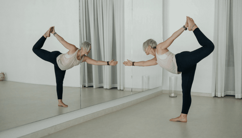 natalie hore yoga lessons abu dhabi uae